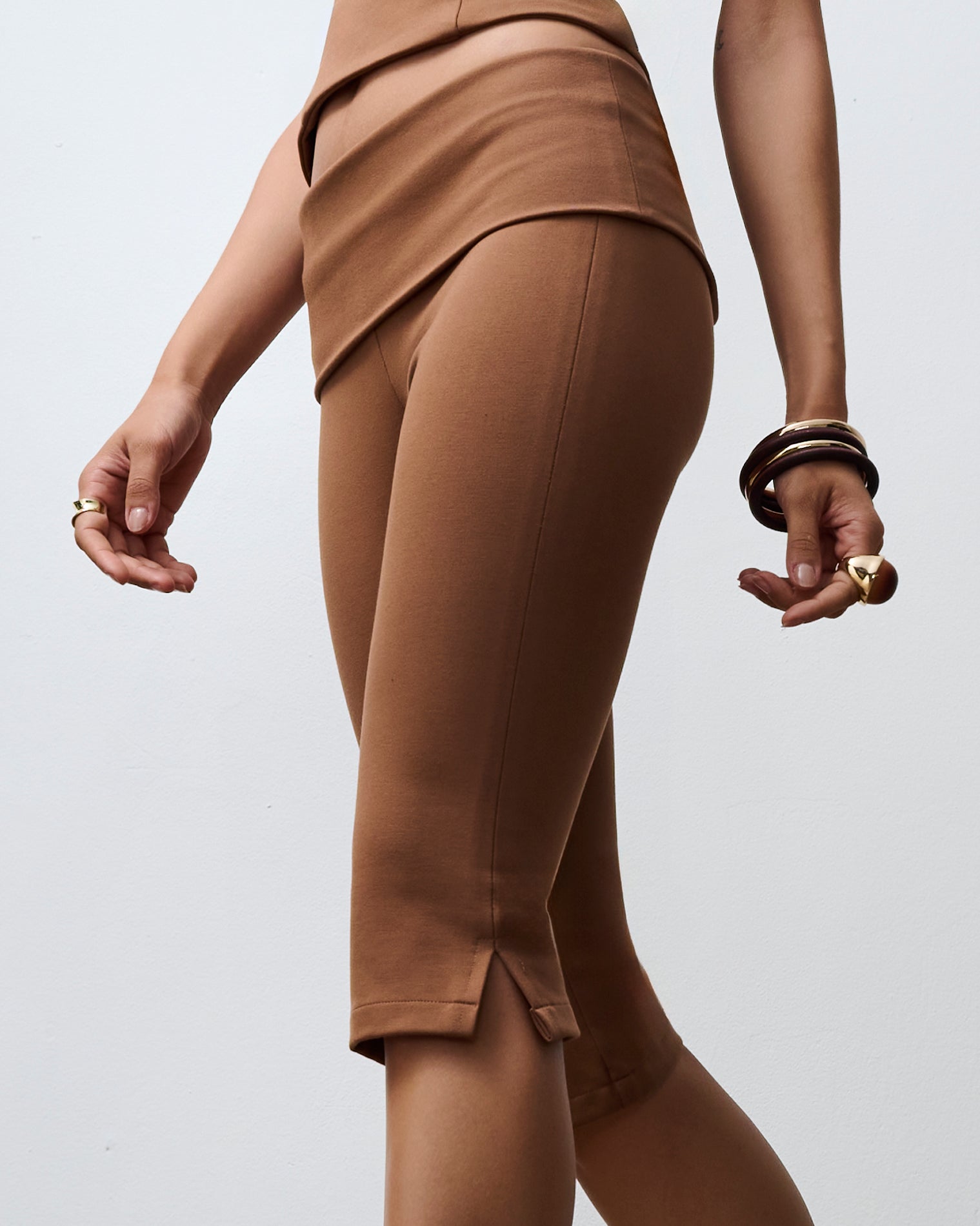 Lex Capri Pants - Camel